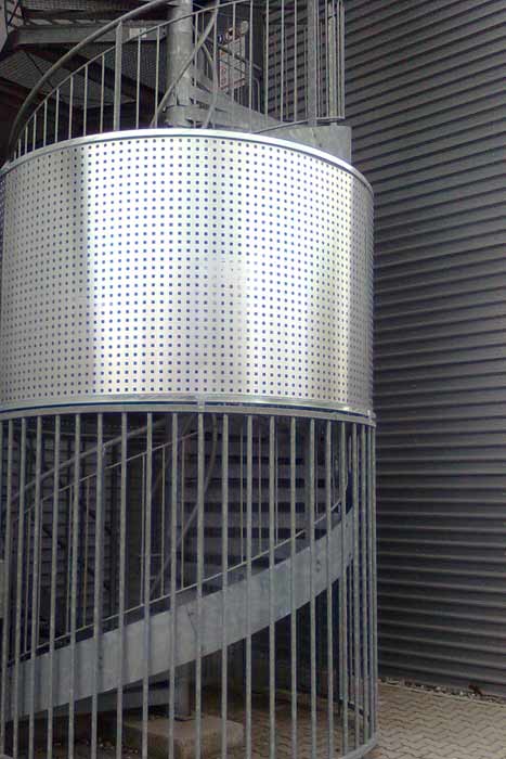 Von Wentz Metallbau gefertigte Stahltreppe in Darmstadt